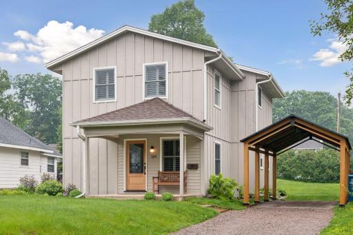 Welcome to 129 Chicago Ave in Wayzata