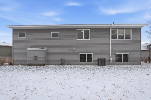 1705 Vale Court, Faribault, MN 55021
