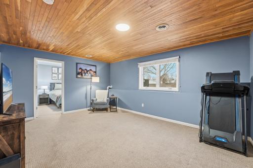 1705 Vale Court, Faribault, MN 55021