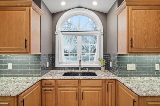 1705 Vale Court, Faribault, MN 55021