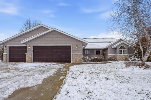 1705 Vale Court, Faribault, MN 55021