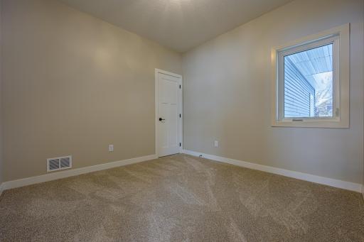 1308 Sherwood Street SE, Hutchinson, MN 55350