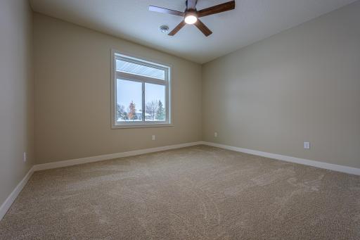 1308 Sherwood Street SE, Hutchinson, MN 55350