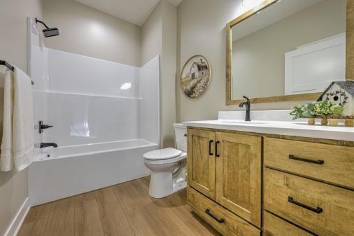 1308 Sherwood Street SE, Hutchinson, MN 55350