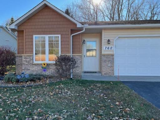 760 Garceau Lane, Saint Paul, MN 55127