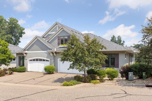 8117 Xerxes Circle, Minneapolis, MN 55431