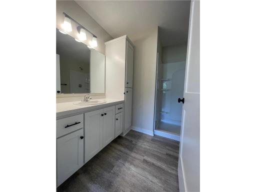 Primary Private Bathroom (*not exact home pictured. Photos depict similar home following the Princeton B plan).