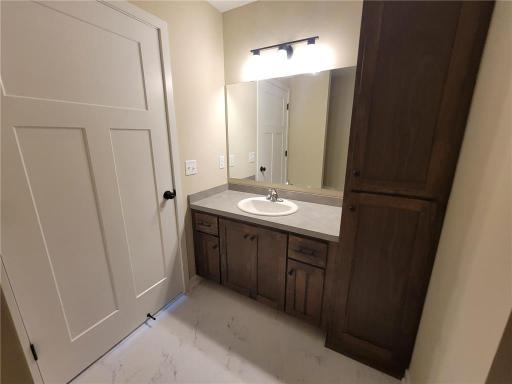 Alt Primary Private Bathroom (*not exact home pictured. Photos depict similar home following the Princeton B plan).