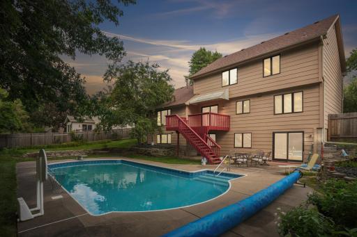 1318 W Royal Oaks Drive, Shoreview, MN 55126