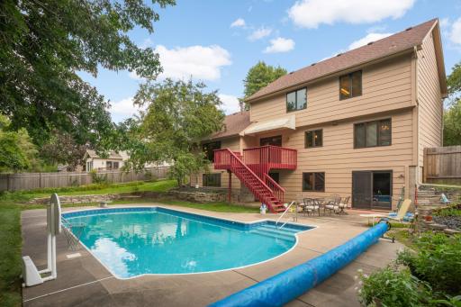 1318 W Royal Oaks Drive, Shoreview, MN 55126