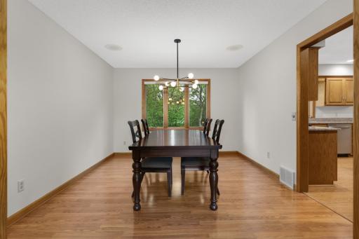 1318 W Royal Oaks Drive, Shoreview, MN 55126