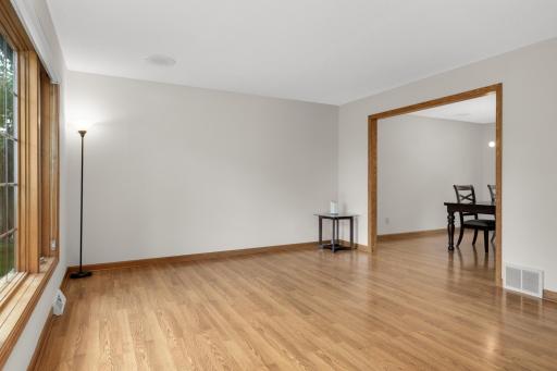 1318 W Royal Oaks Drive, Shoreview, MN 55126
