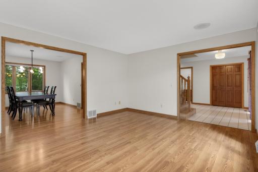 1318 W Royal Oaks Drive, Shoreview, MN 55126