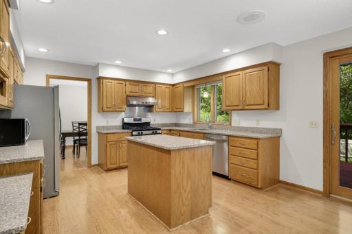 1318 W Royal Oaks Drive, Shoreview, MN 55126