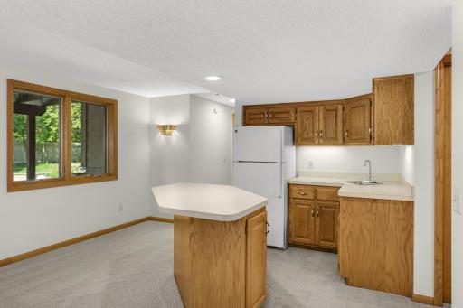 1318 W Royal Oaks Drive, Shoreview, MN 55126