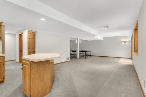 1318 W Royal Oaks Drive, Shoreview, MN 55126