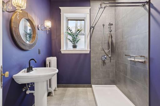 Photo for 69 Milton Street N, 1, Saint Paul, MN 55104 - listing #6820685 Professionally remodeled bathroom by Lemke & Sons