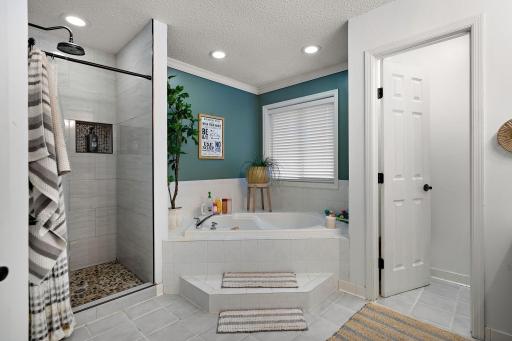 12189 Lily Street NW, Coon Rapids, MN 55433