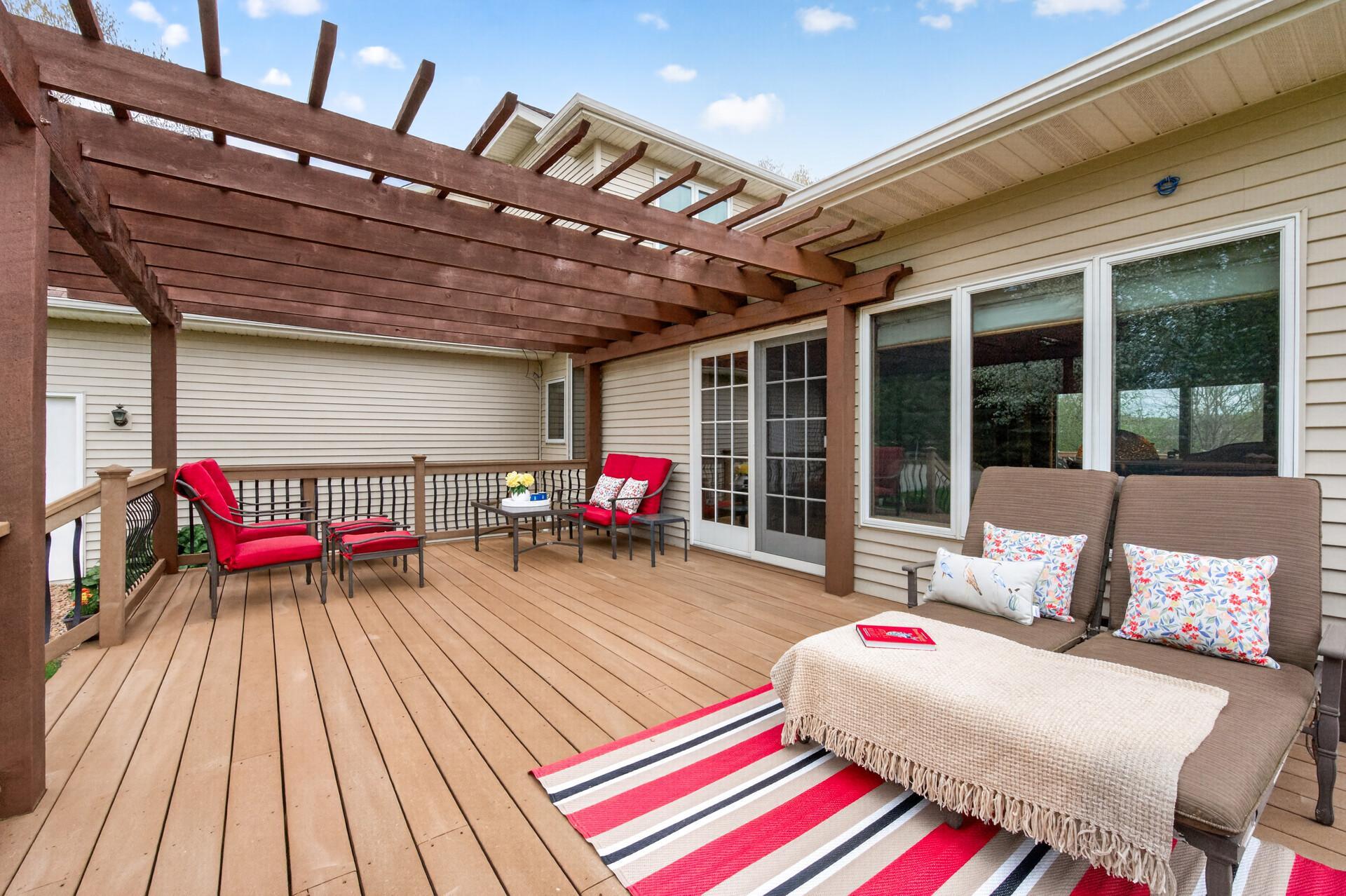 Northern deck with access to the hearth room