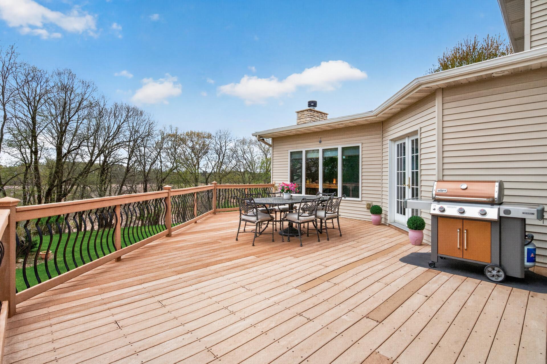 Closer view of southern deck