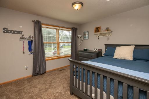 19-web-or-mls-19-Bedroom 2.jpg