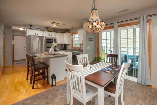 8-web-or-mls-08-Dining Room.jpg