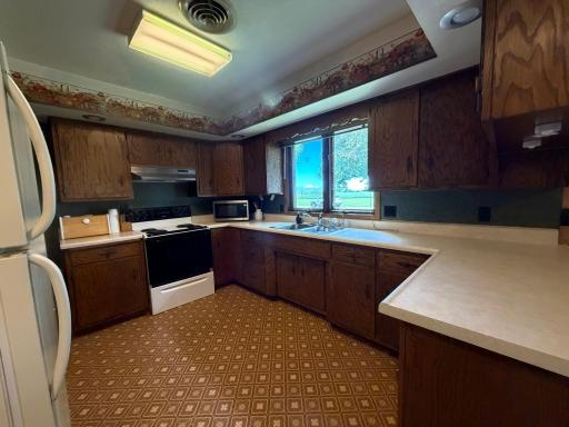 514 Fir Avenue, Westbrook, MN 56183