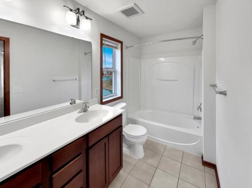 12325 3rd Street NE, Minneapolis, MN 55434