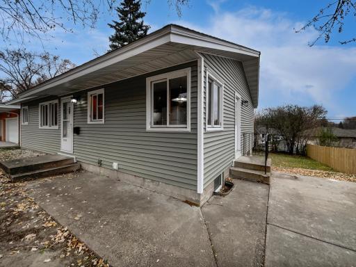 3806 Hampshire Avenue N, Minneapolis, MN 55427