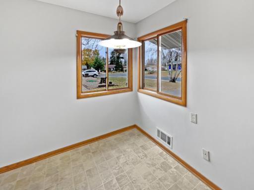 3806 Hampshire Avenue N, Minneapolis, MN 55427