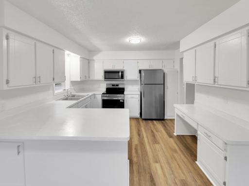 8232 Sumter Avenue N, Minneapolis, MN 55445