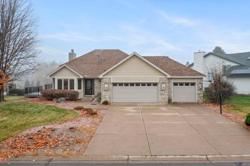 5-web-or-mls-9213 Yates Bay Ct (6 of 331).jpg