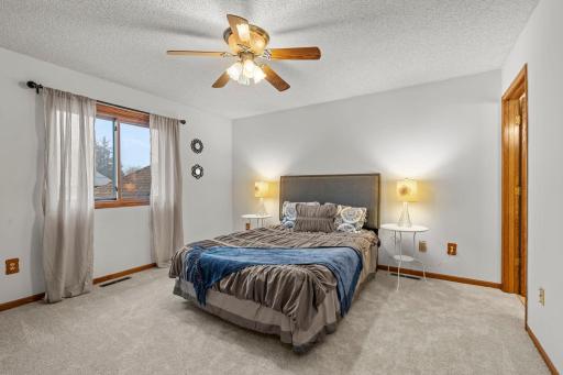 32-web-or-mls-9213 Yates Bay Ct (204 of 331).jpg