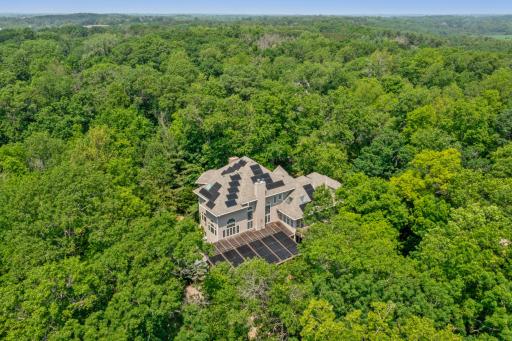 For those seeking an environmentally friendly residence, this home offers an excellent solution with multiple solar panels, supplying power to the house and returning surplus energy to the electrical grid.