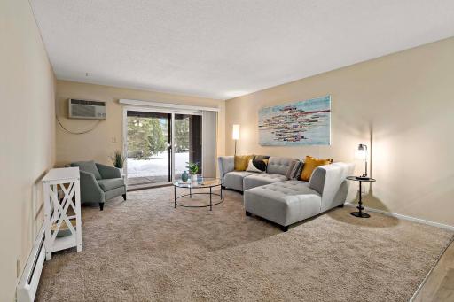 Such nice arrangements possible in spacious LVrm.