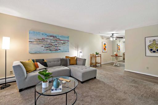 2800 Hamline Avenue N, 112, Roseville, MN 55113