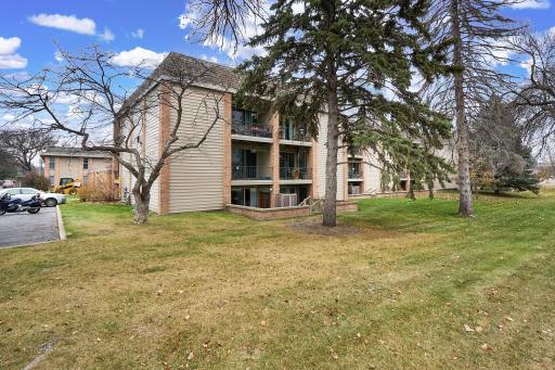 6423 Colony Way, 2G, Minneapolis, MN 55435
