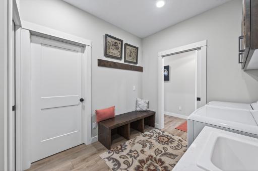 1219 Honeysuckle Lane SE, Cambridge, MN 55008