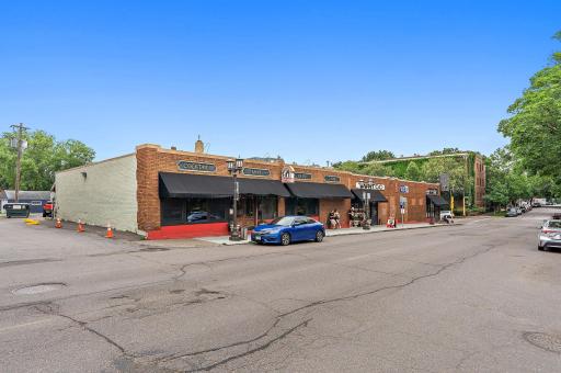 611 Grand Avenue, Saint Paul, MN 55102