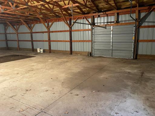 POLE BUILDING WITH CONCRETE FLOOR0359.JPG