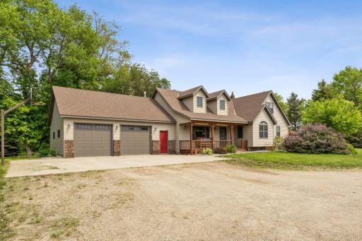 20482 28th Avenue N, Hawley, MN 56549