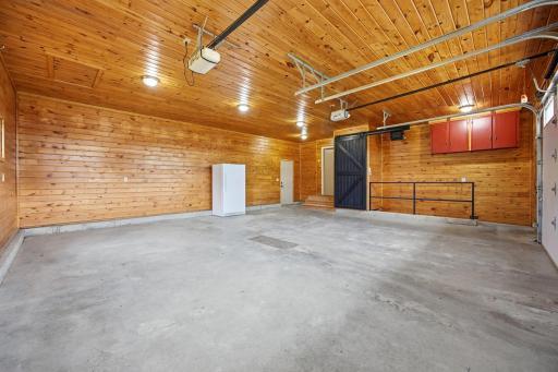 Knotty pine oversized 2 stall w/ floor drain