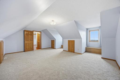 20482 28th Avenue N, Hawley, MN 56549