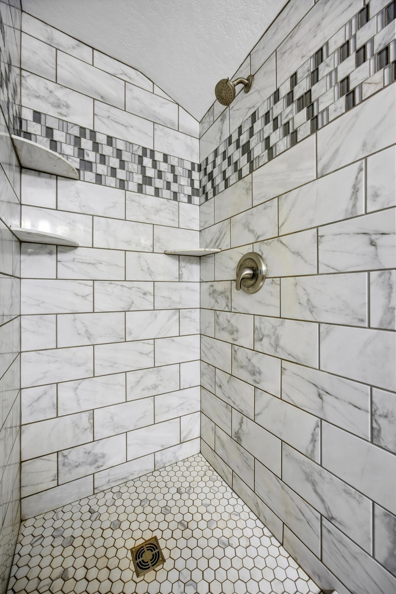 Upper level 3/4 Bath