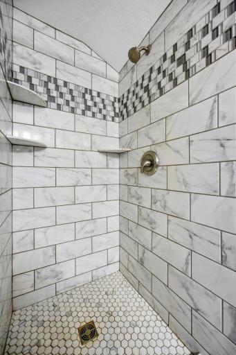 20482 28th Avenue N, Hawley, MN 56549