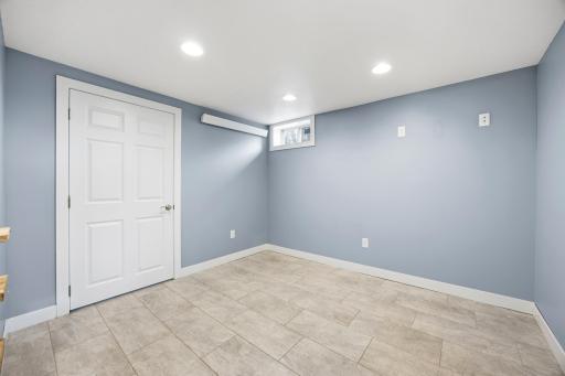 20482 28th Avenue N, Hawley, MN 56549