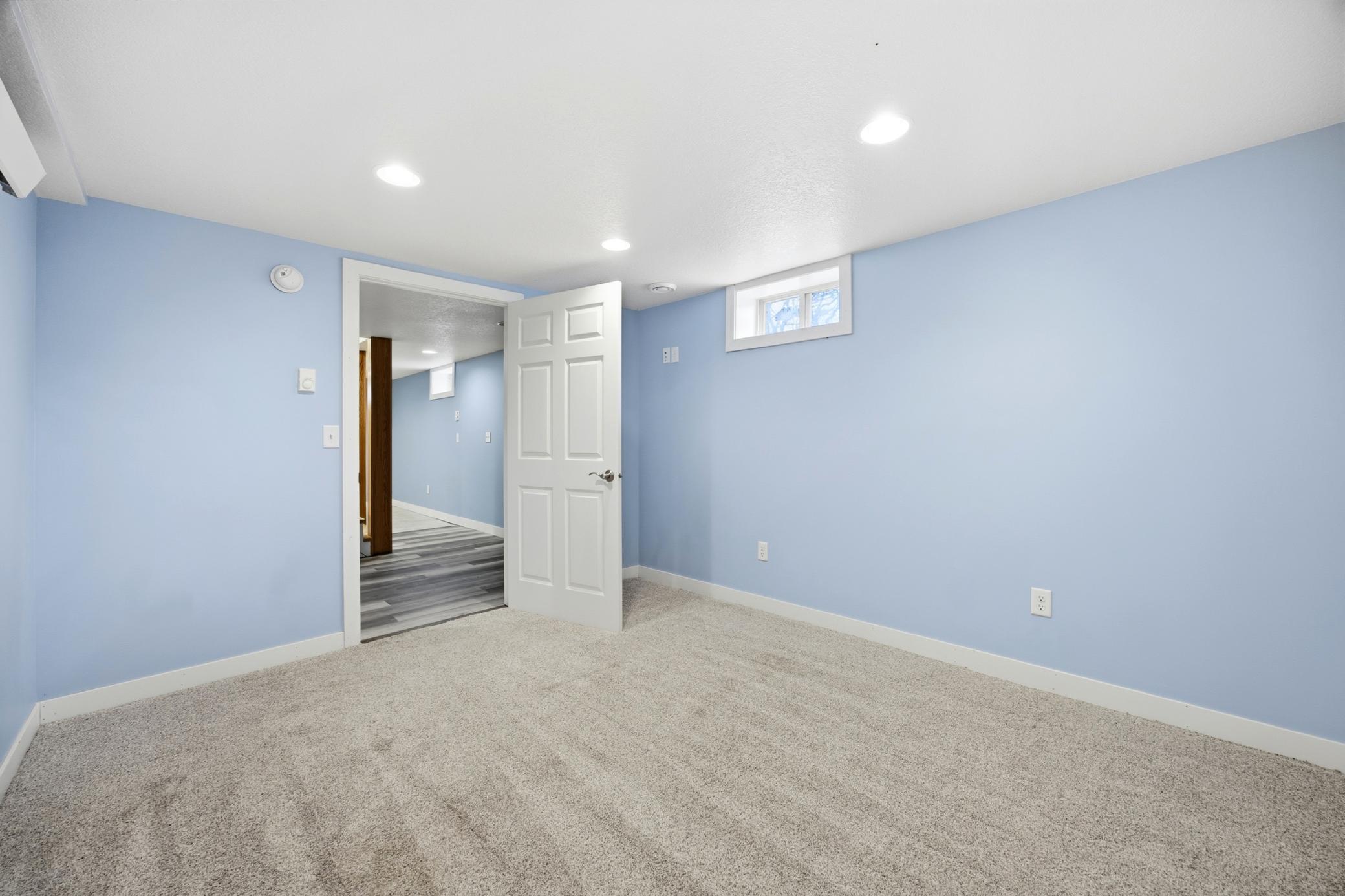 Lower level room (no egress)