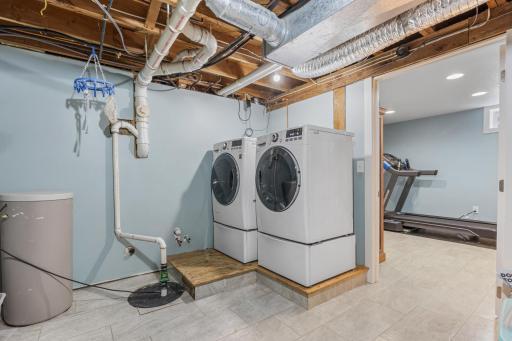 20482 28th Avenue N, Hawley, MN 56549