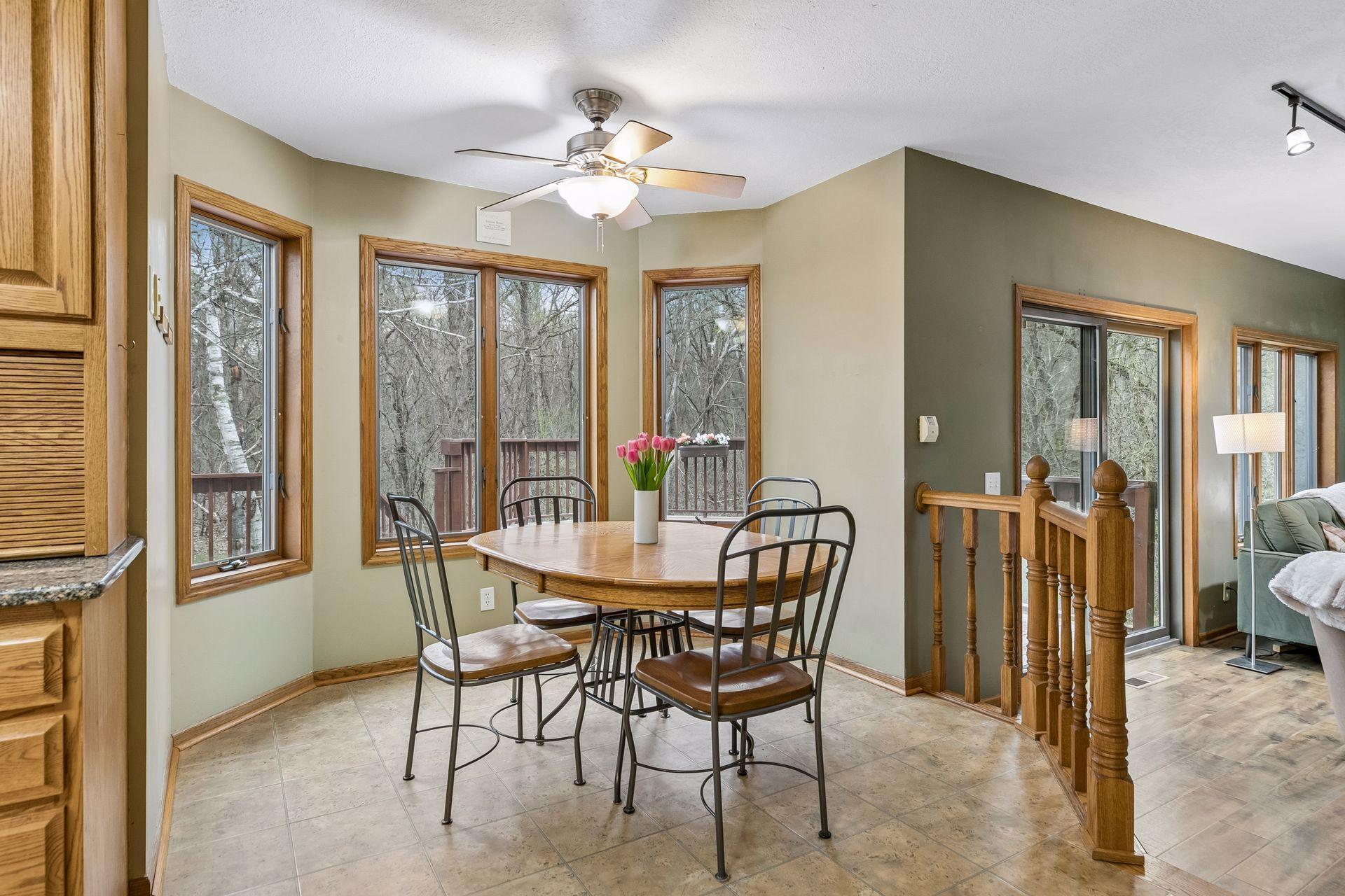Eat in kitchen dining space
