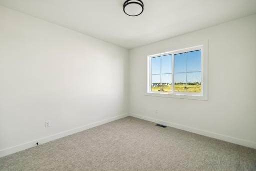 6299 87th Avenue S, Horace, ND 58047